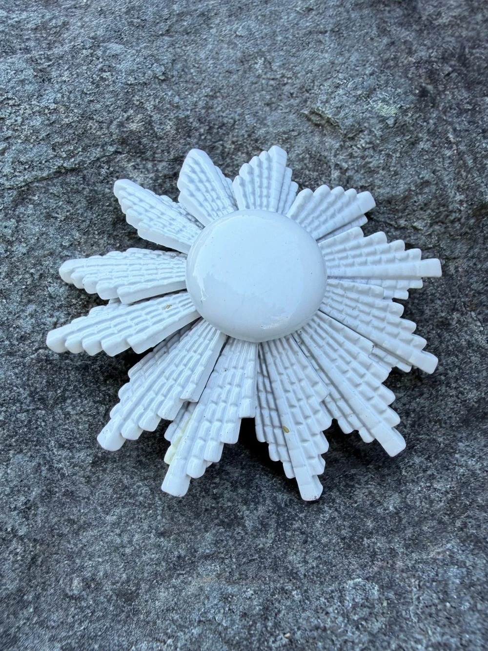 Vintage Monet White Enamel Starburst Flower Brooch